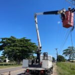 Instalação de luminárias de LED na RJ-240 aproxima SJB da marca de 9 mil pontos modernizados